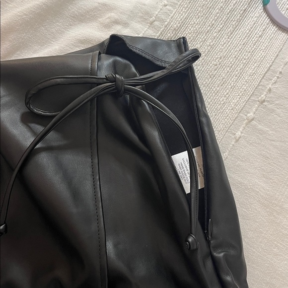 NWT T.J.Maxx Black Faux Leather Skort - Picture 4 of 7